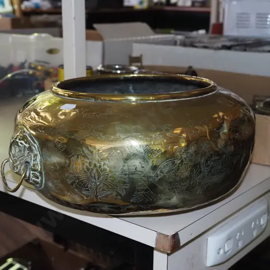 Asian brass double handled jardiniere Diam-330