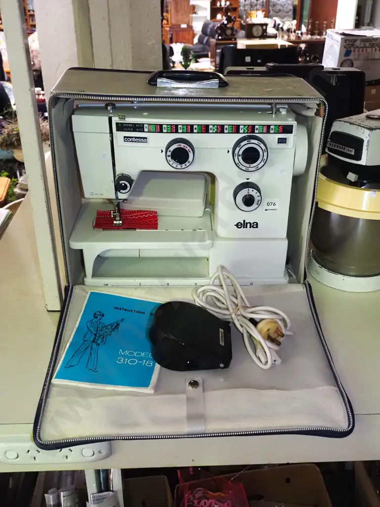 Elna Contessa sewing machine Image 1++