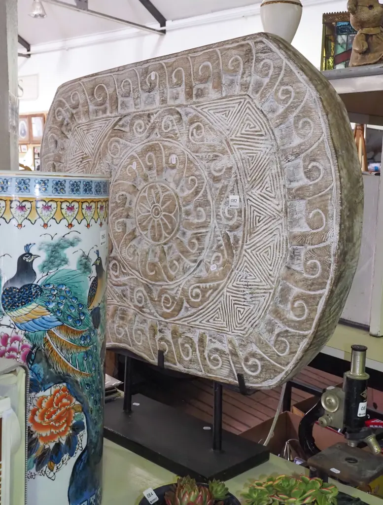 large carved wooden ornament on wooden stand H-850 Image 1++
