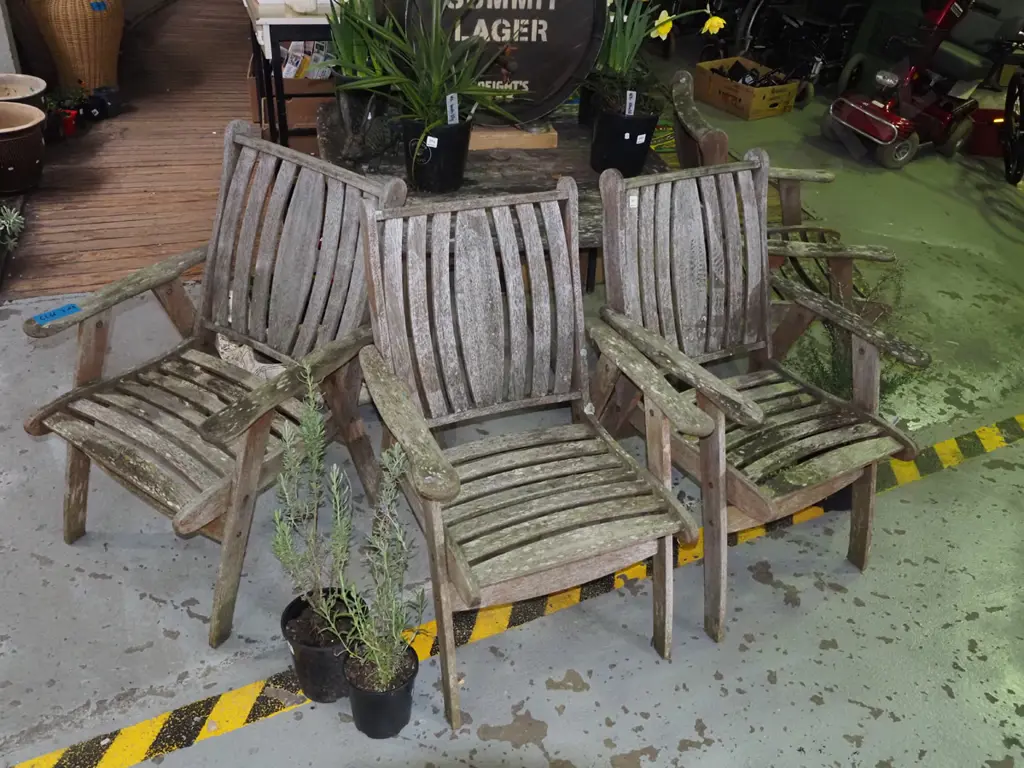 Harco square outdoor table with 5 chairs - some moss and lichen, good condition H-730 W-980 D-980 Image 1++