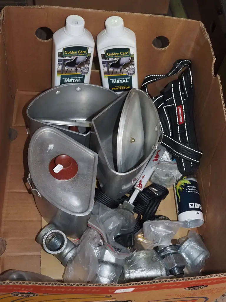 box; segmented pots, metal detector, pipe joiners etc Image 1++