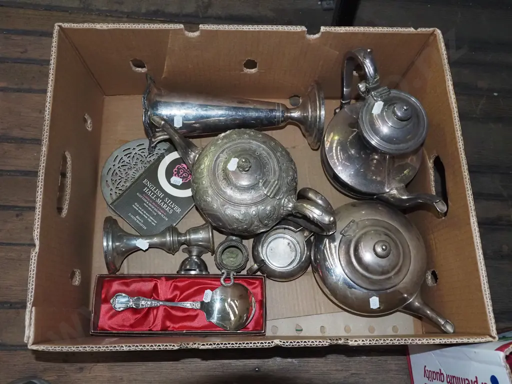 box of plated ware Image 1++