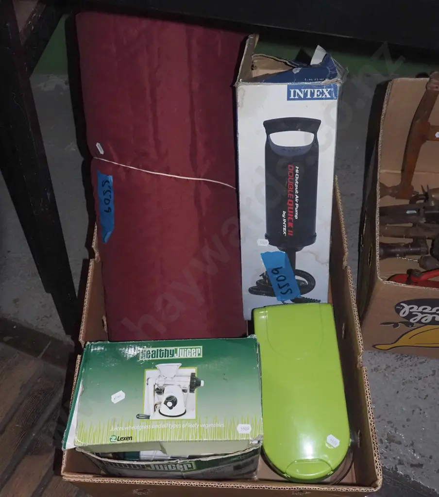 box; bed roll, hand pump, juicer etc Image 1++