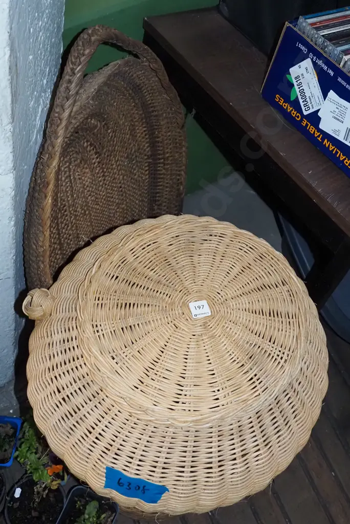 cane laundry hamper and tray Tray Diam-790 Image 1++