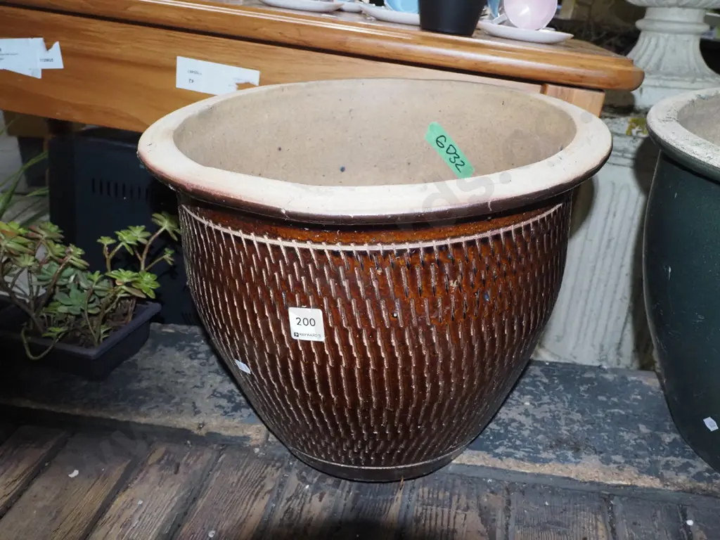 brown glazed garden planter H-320 Image 1++