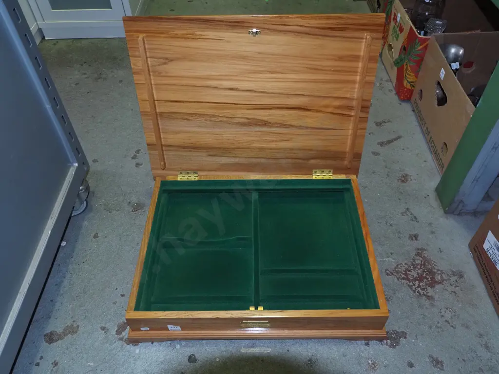 rimu phone card presentation box - no contents Image 1++