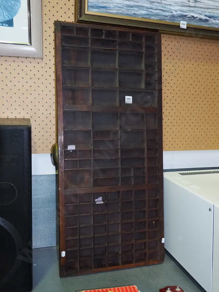 typesetter's tray Image 1++