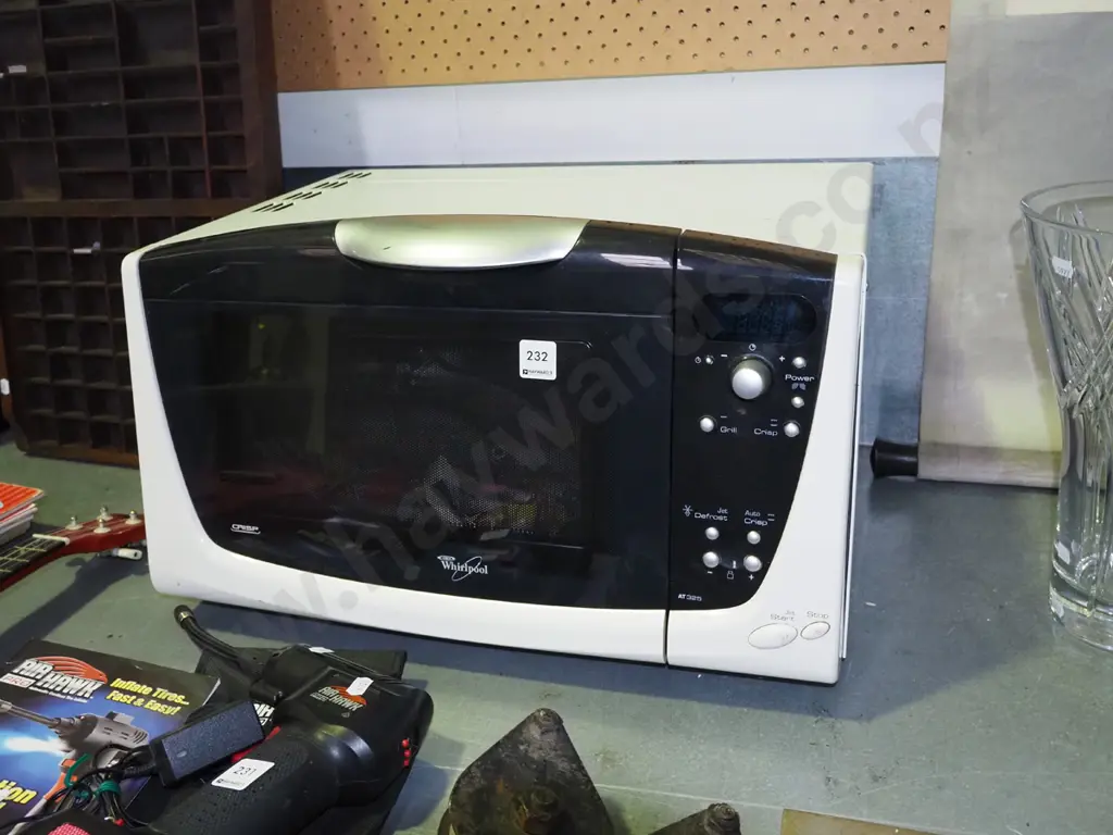 Whirlpool microwave Image 1++
