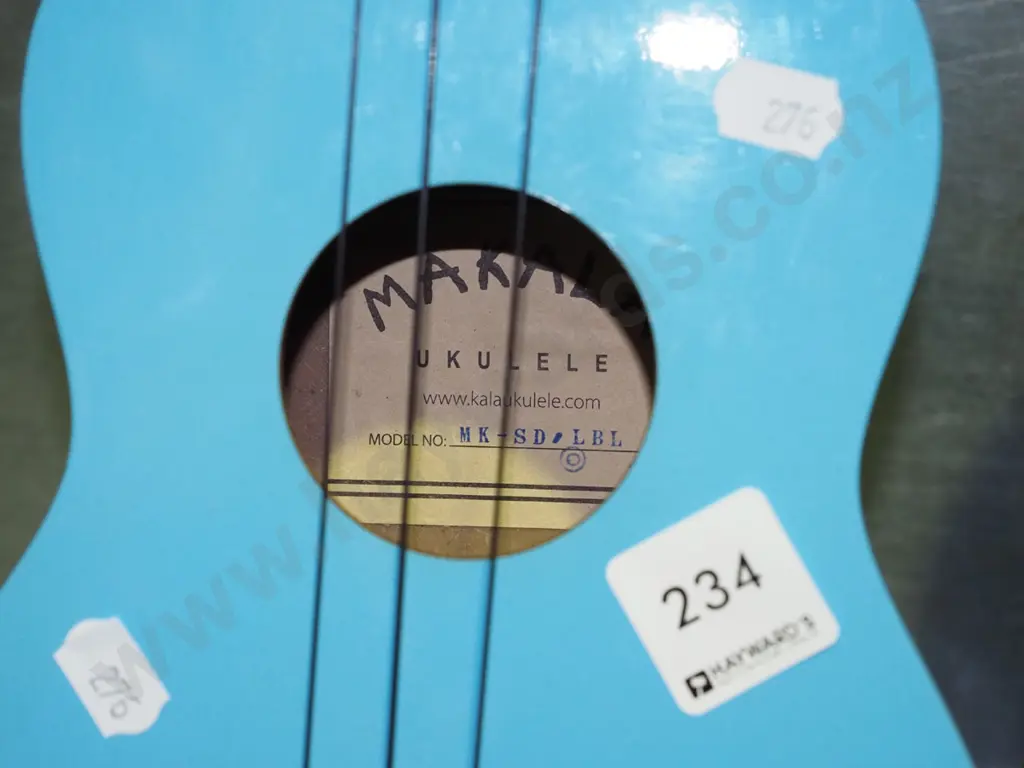 2x ukuleles - Makala and Mitello Image 1++