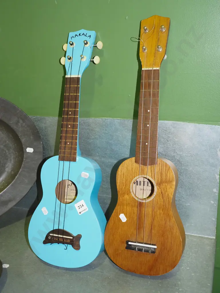2x ukuleles - Makala and Mitello Image 1++