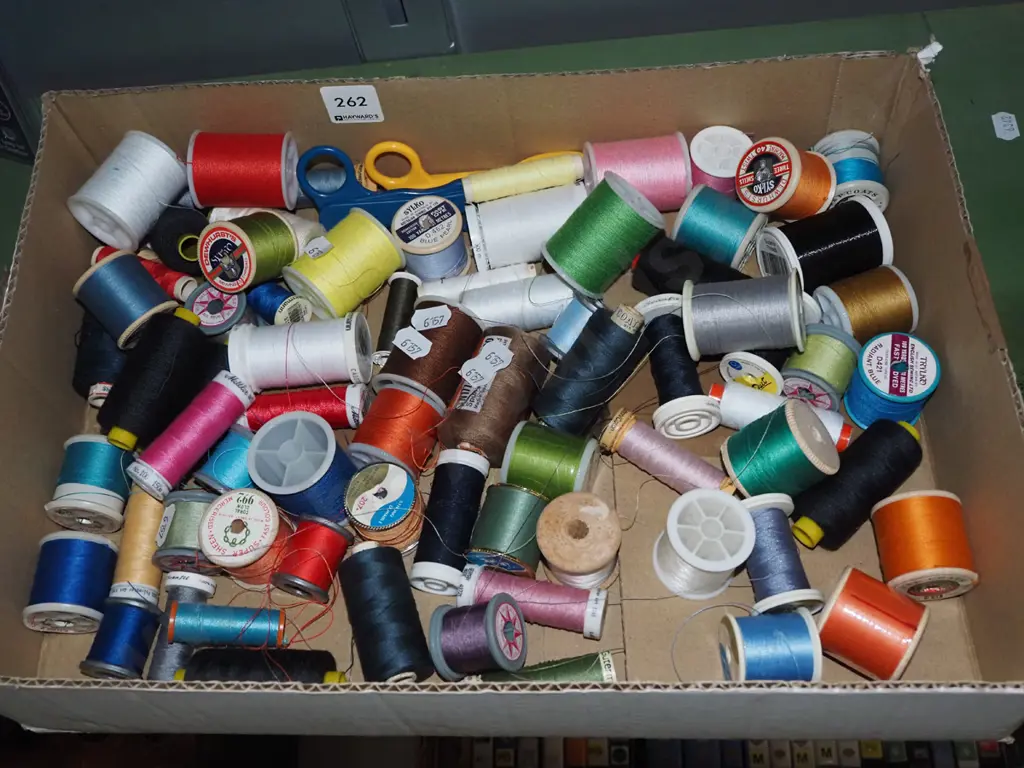 sewing threads Image 1++