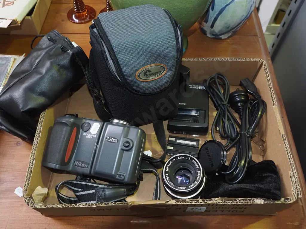 Nikon coolpix digital camera with additional lens, bag etc Image 1++