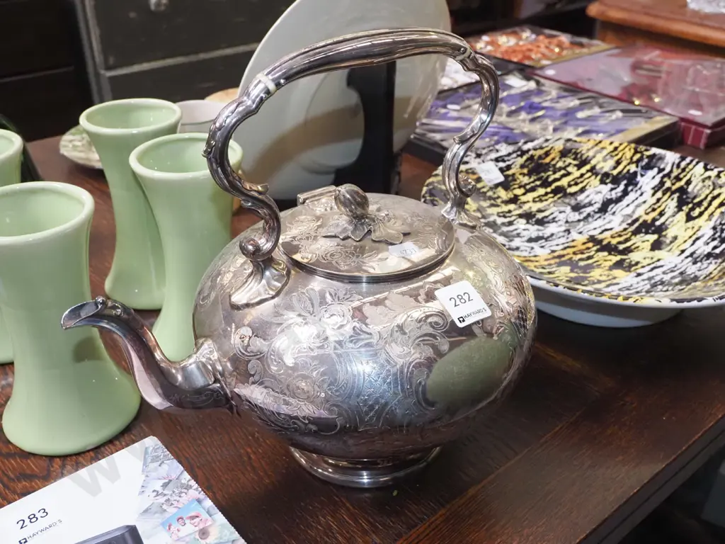 large ornamental Victorian teapot - significant wear to plate Image 1++