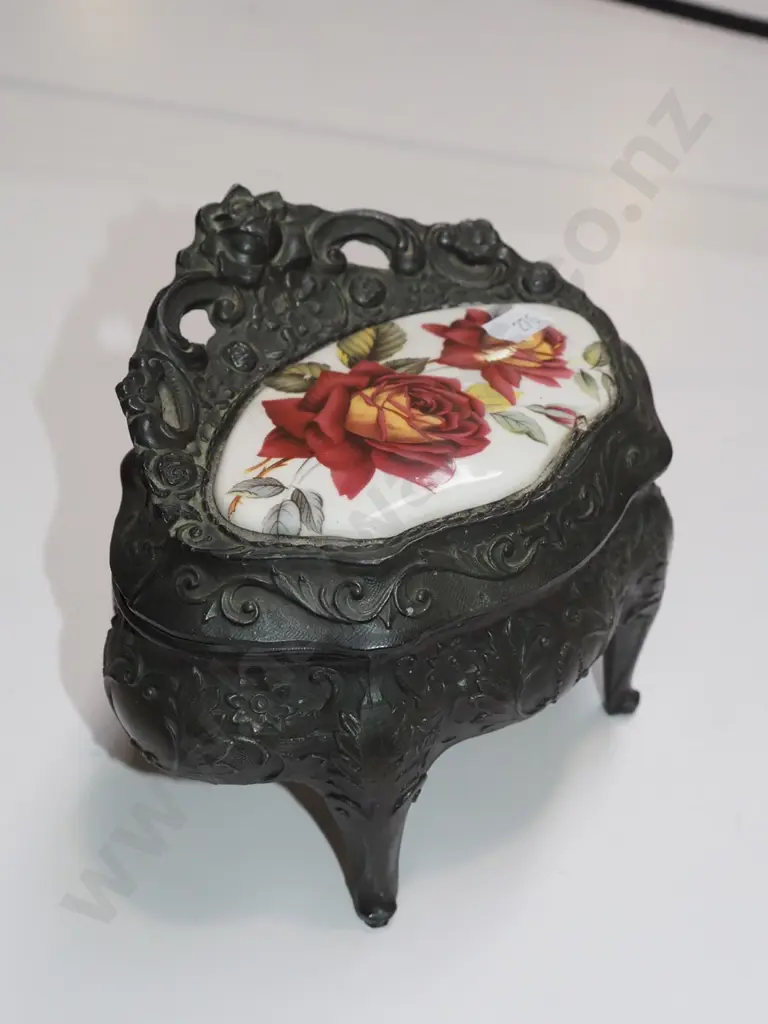 cast metal and ceramic jewellery box on stand and contents Image 1++