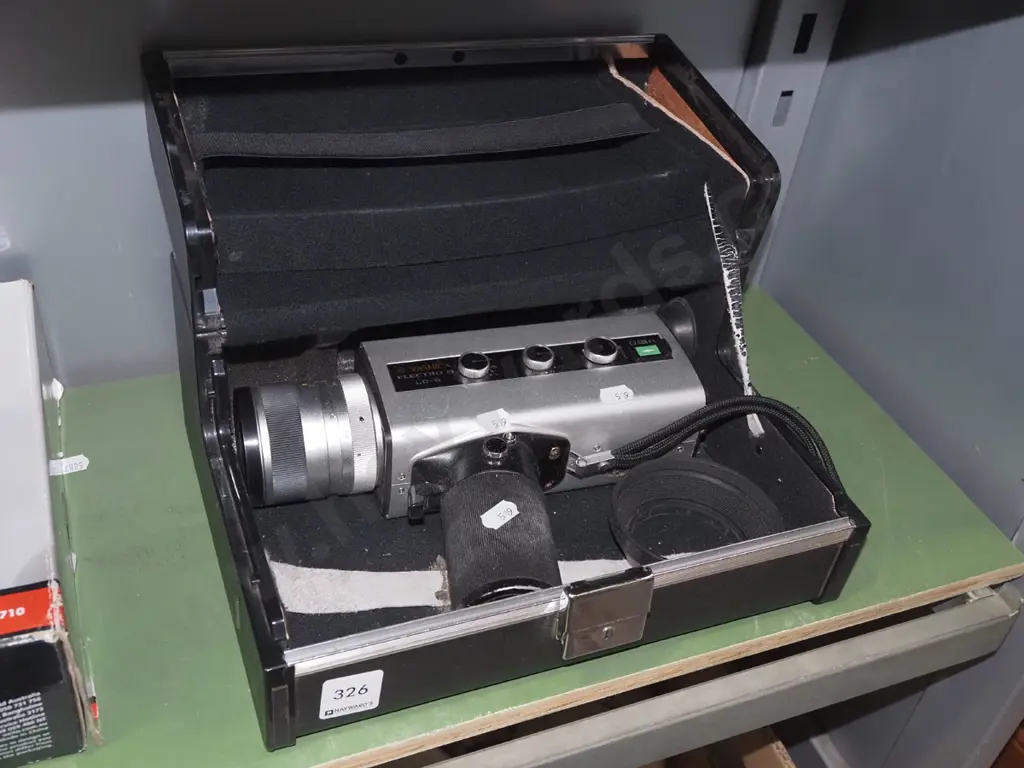 Yushika 8mm cine camera Image 1++