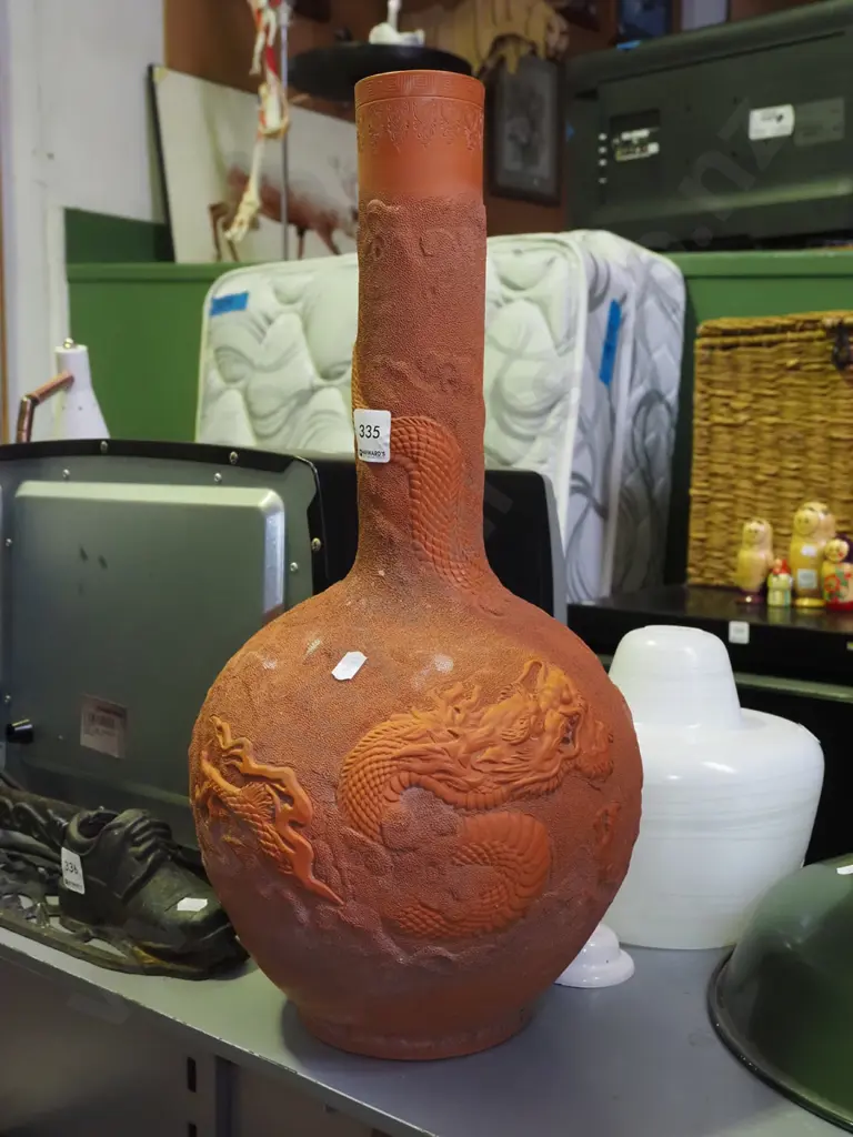 terracotta dragon vase H-470 Image 1++