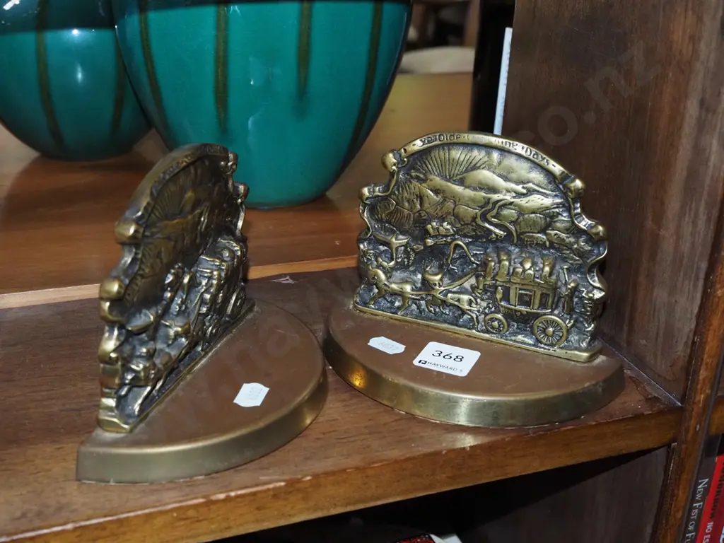 2x brass old coaching days bookends Image 1++