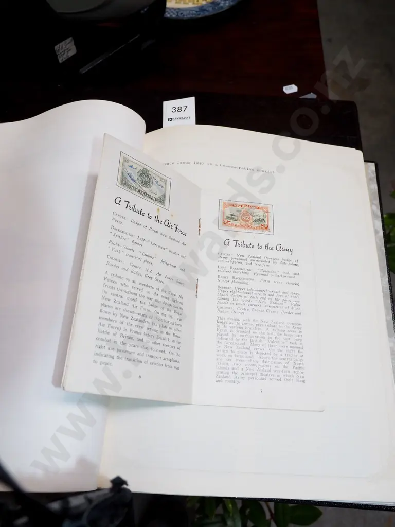2x stamp albums Image 1++