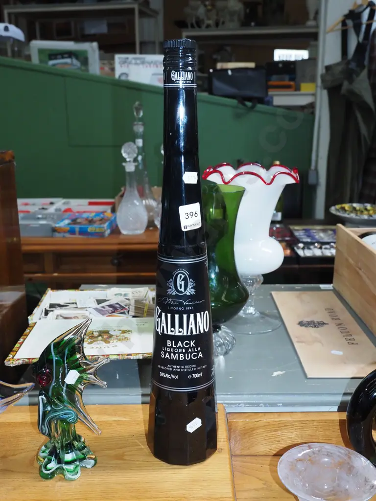 bottle Galliano black sambucca 700ml Image 1++
