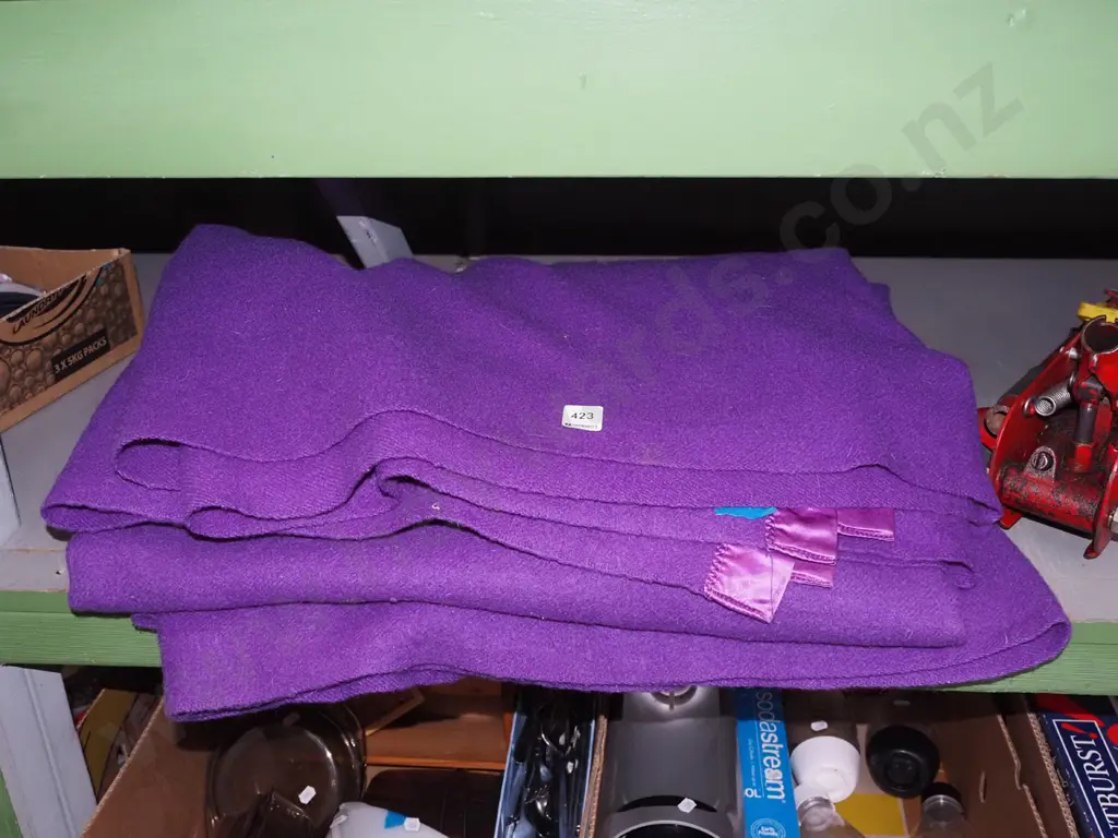 purple woollen blanket Image 1++