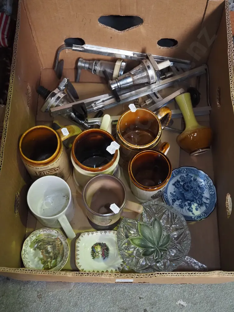 box; nip pourers, optics, beer stein, glass bowl etc Image 1++