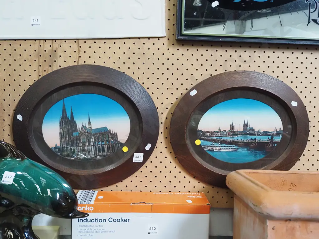2x oval wall framed prints - London scenes Image 1++
