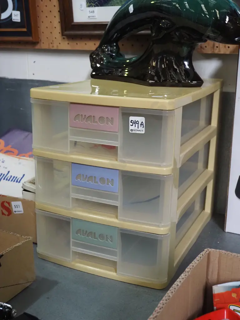 Avalon plastic storage drawers Image 1++