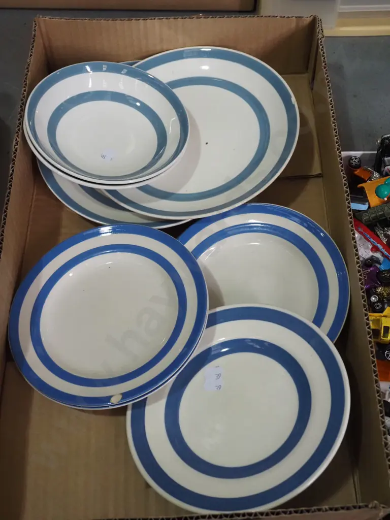 blue and white striped plates and bowls - chips Image 1++