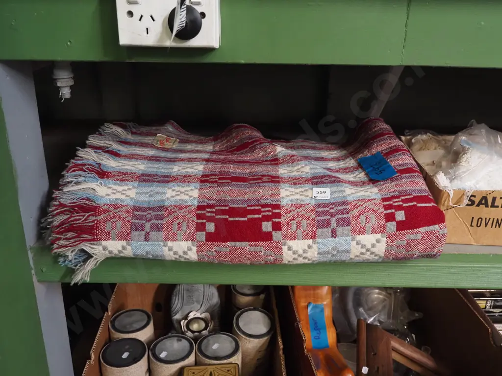 woollen blanket Image 1++