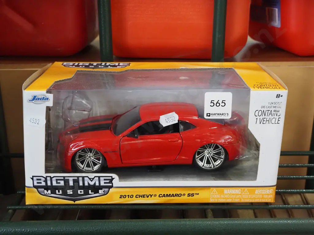 diecast scale model of Cheverolet Camaro Image 1++
