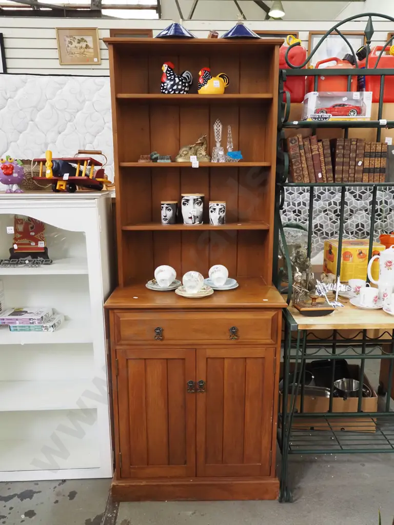 rimu 2 door 1 drawer Welsh dresser H-1720 W-680 D-445 Image 1++