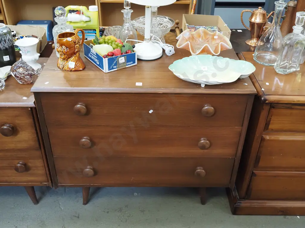 mahogany and rimu dark stained 3 drawer chest H-780 W-930 D-460 Image 1++