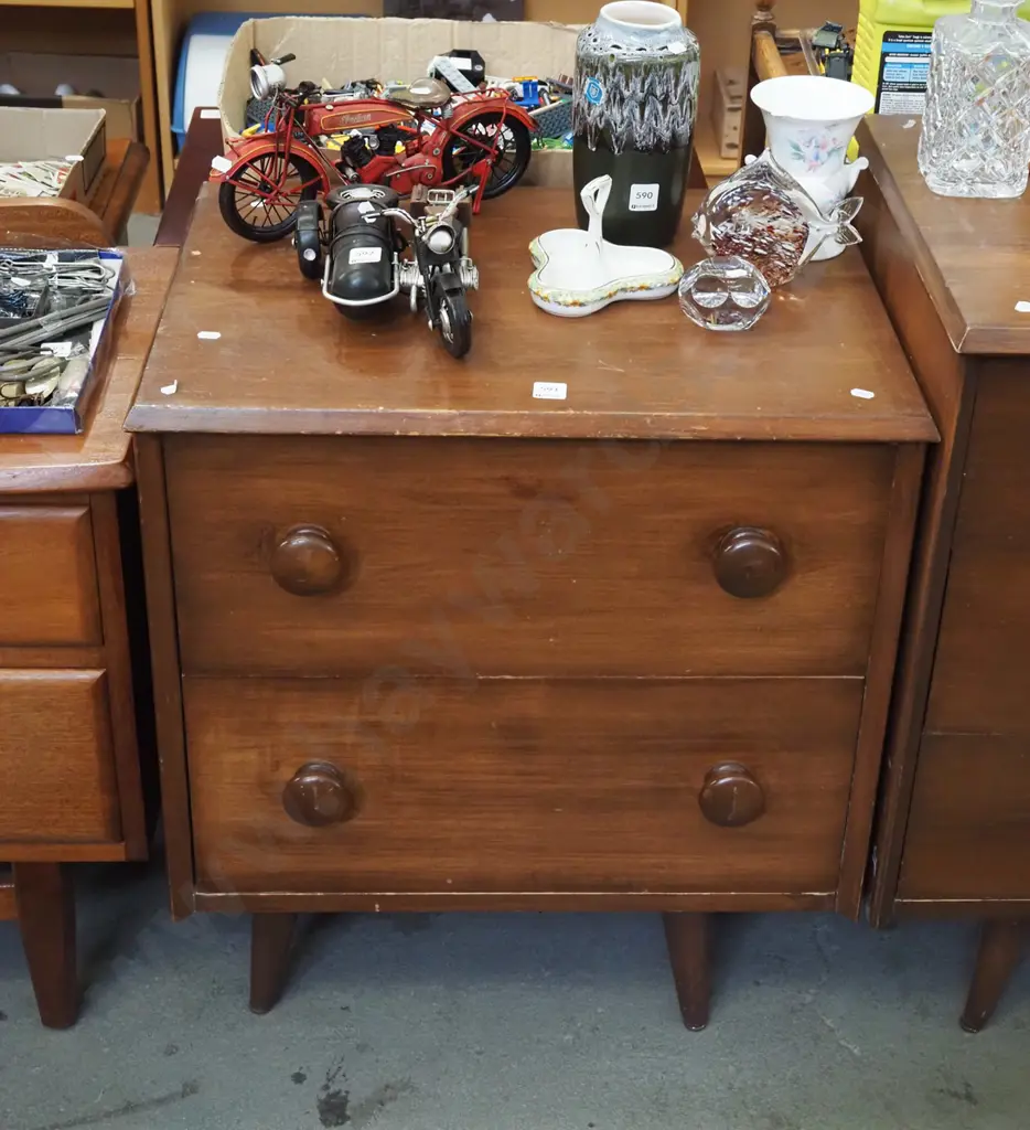 mahogany and rimu 2 drawer chest H-700 W-620 D-460 Image 1++