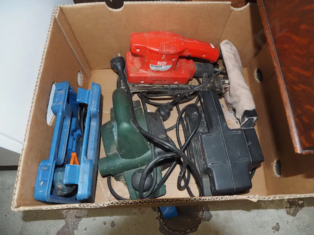 box; orbital sander, planer, glue gun etc Image 1++