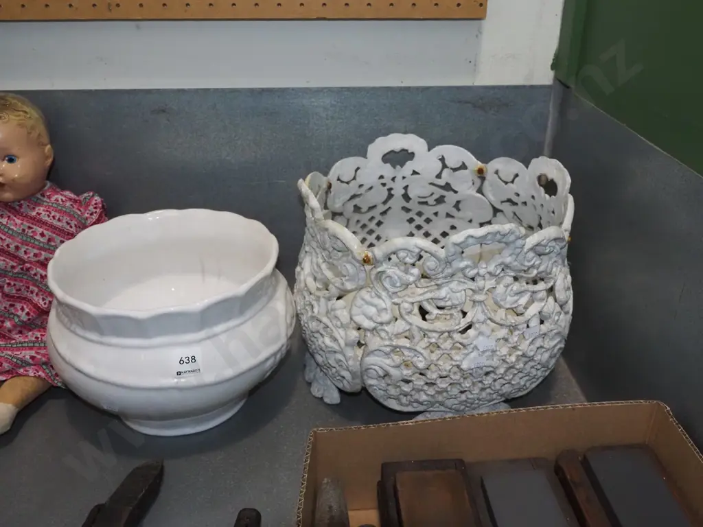 cast alloy fretwork jardiniere stand, white ceramic jardiniere Image 1++