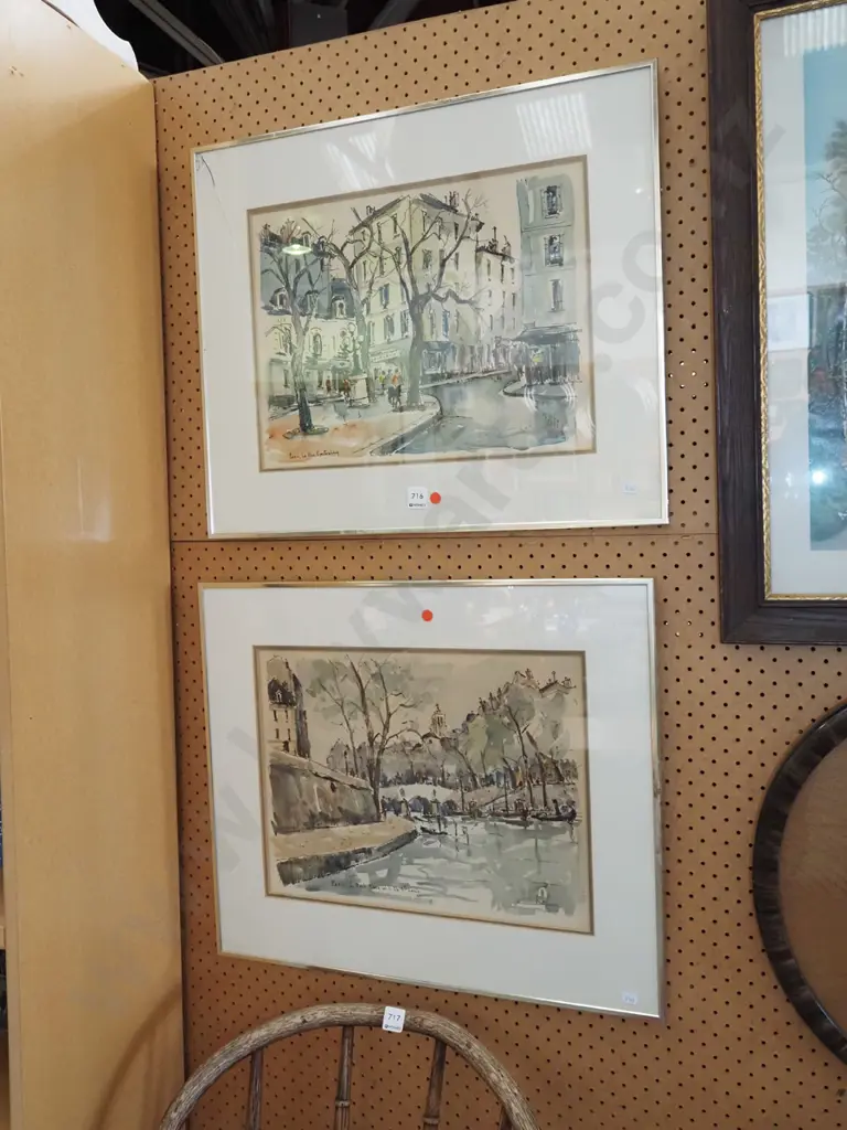 2 framed Parisian prints- 1 has crack to glass - red dots Image 1++