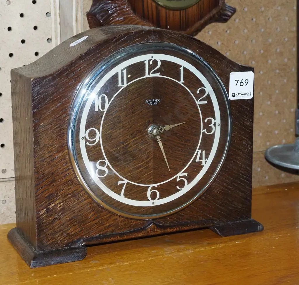 Smiths deco corded mantle clock Image 1++
