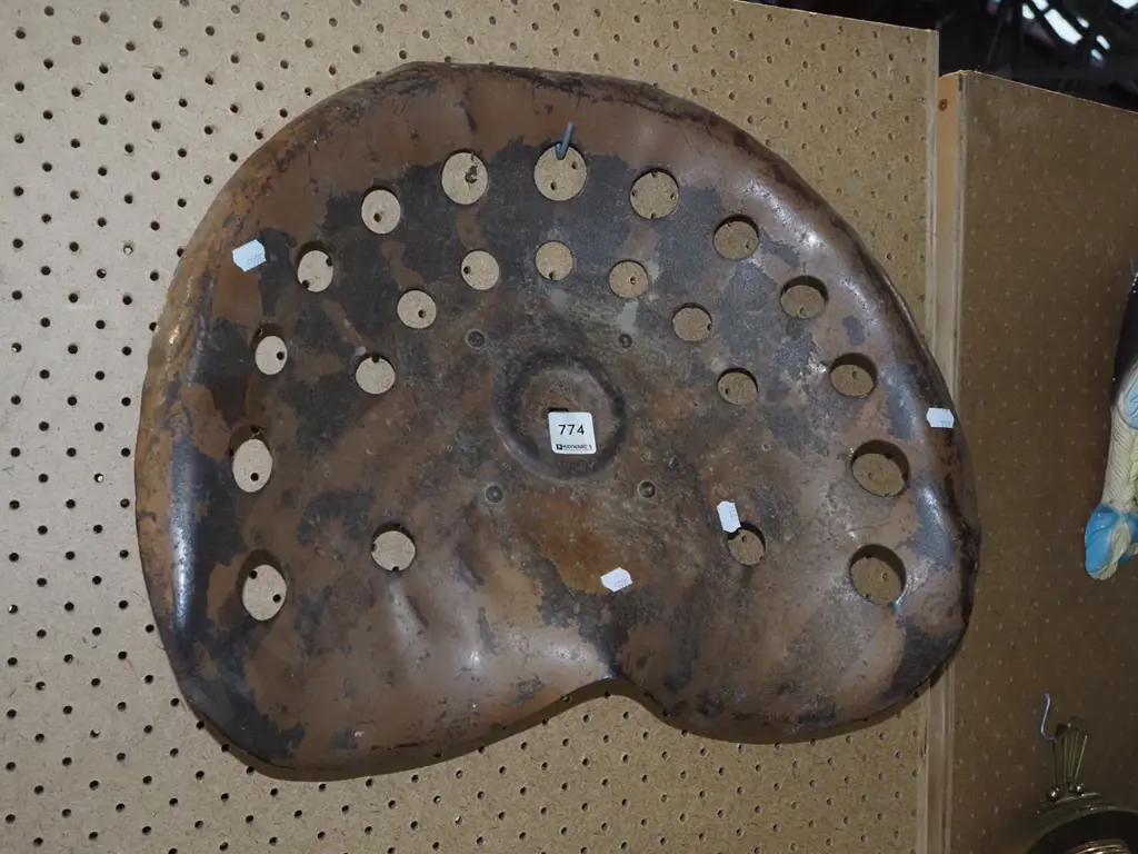 vintage tractor seat Image 1++