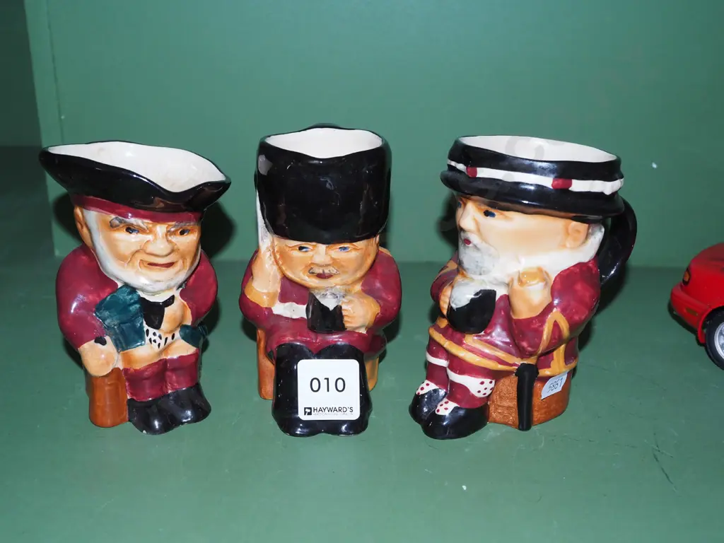 3x small toby jugs Image 1++
