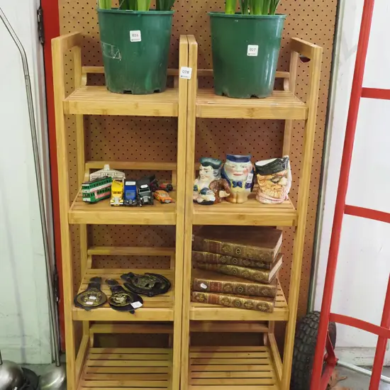 pair of bamboo shelves H-1050