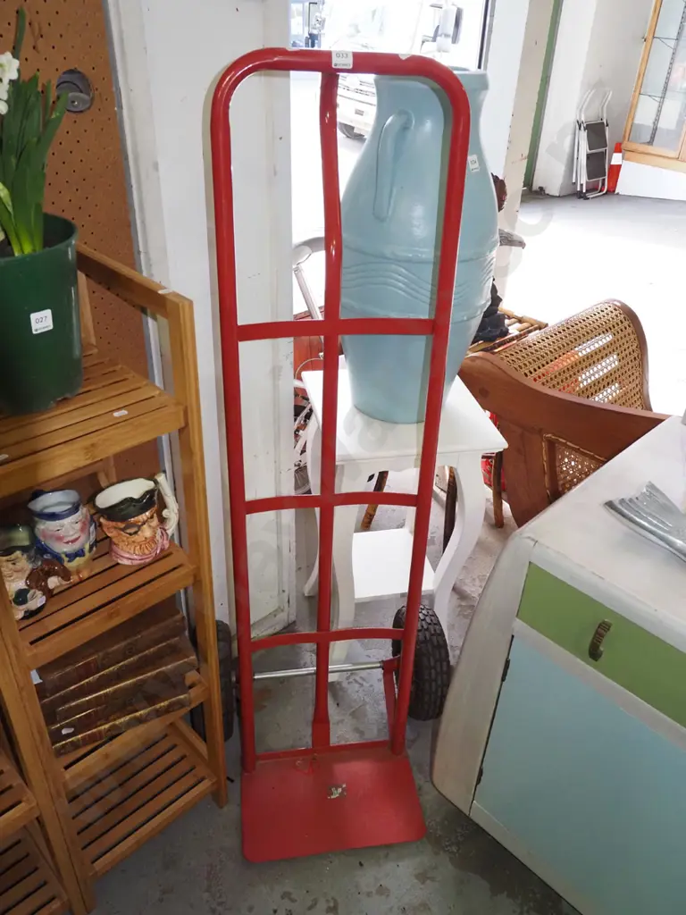 red sack barrow Image 1++