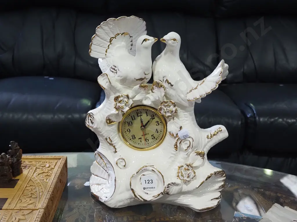 dove themed mantle clock Image 1++