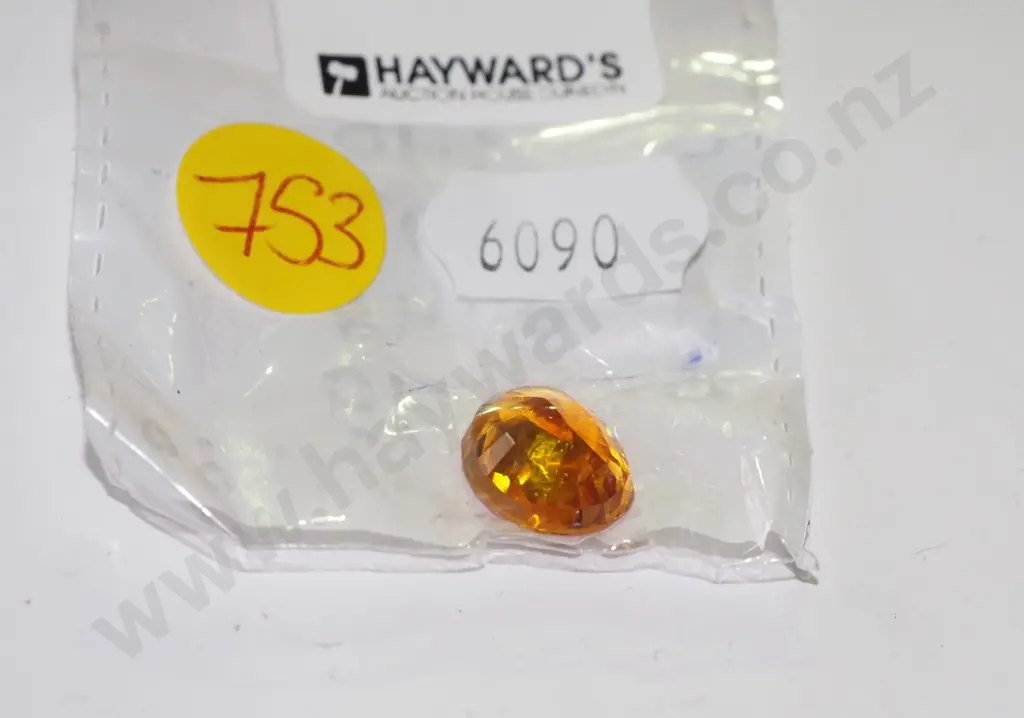 oval cut orange sapphire 11.73 x 9.45 x5.84 6.10cts Image 1++