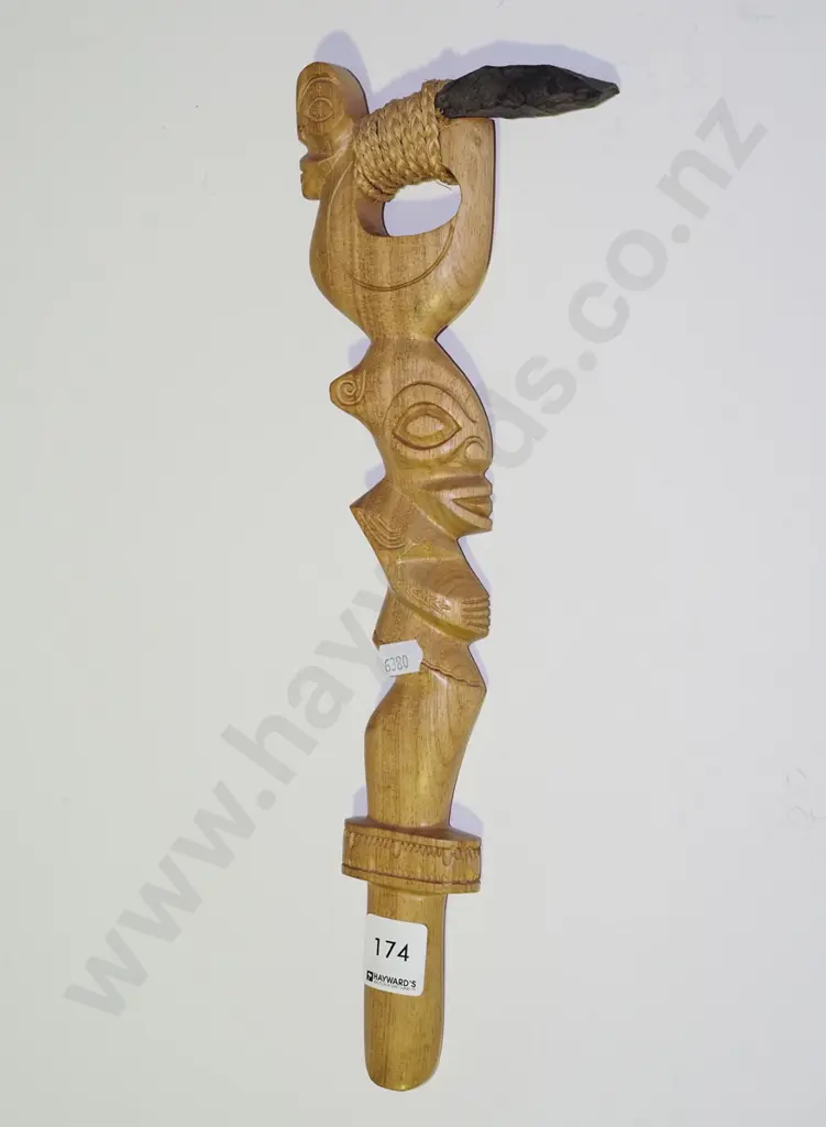 wooden Melanesian souvenir ware Image 1++