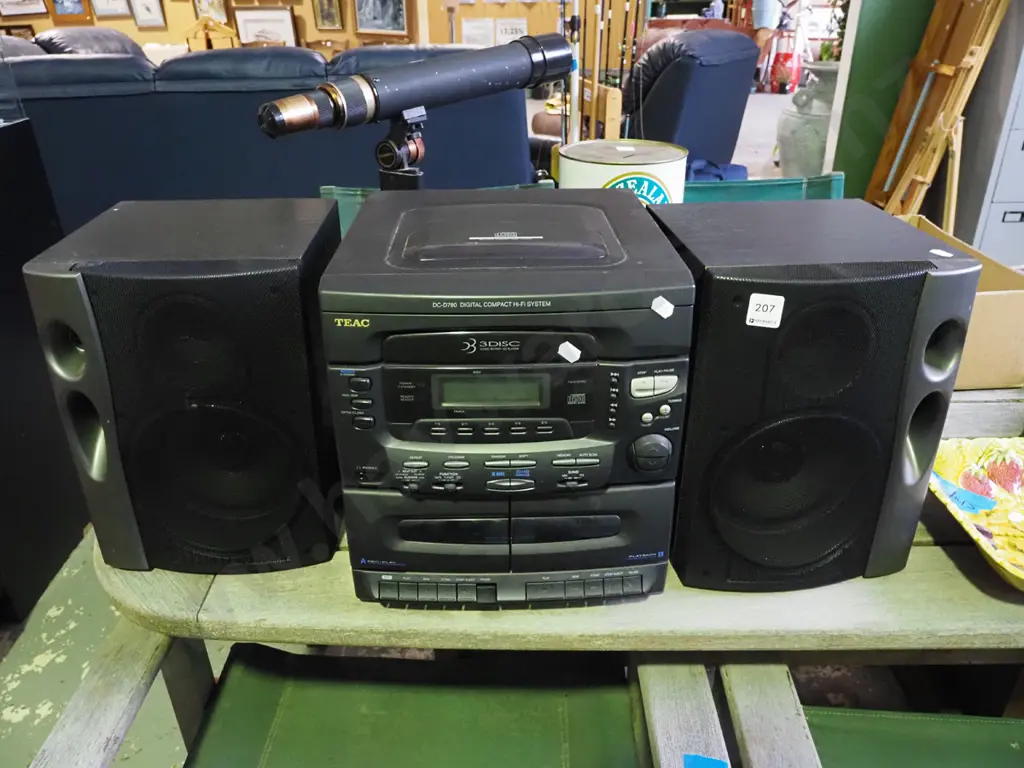 Teac radio cassette and CD player Image 1++