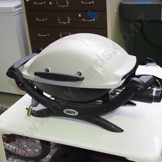 Weber "Baby Q" compact gas BBQ (Never been used)