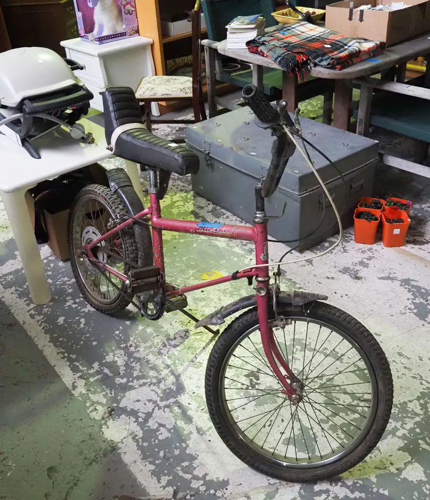 original 1980s Raleigh Grifter bike - significant signs  of age and wear Image 1++