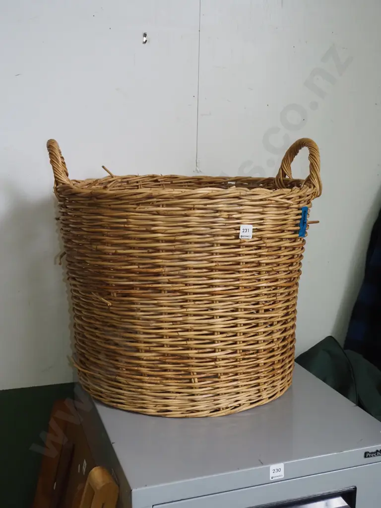 cane wood basket H-430 Image 1++
