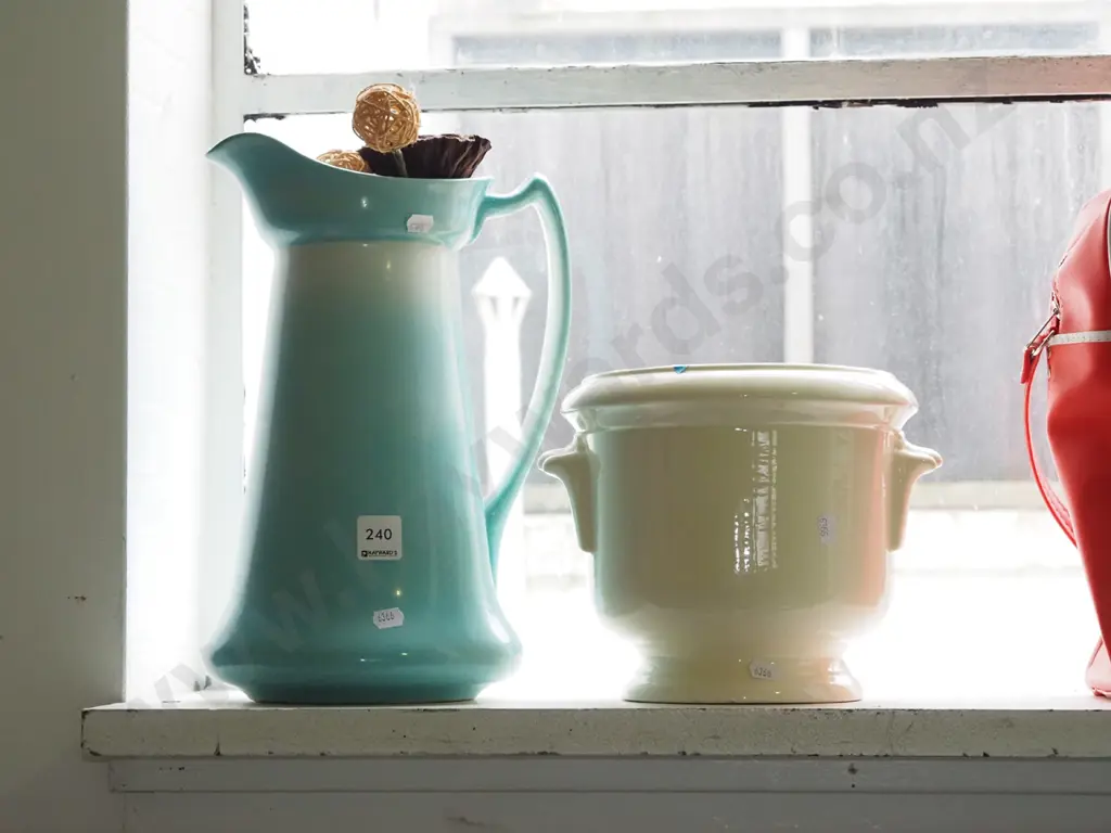 footed jardiniere - chips to interior rim, teal water jug H-320 Image 1++