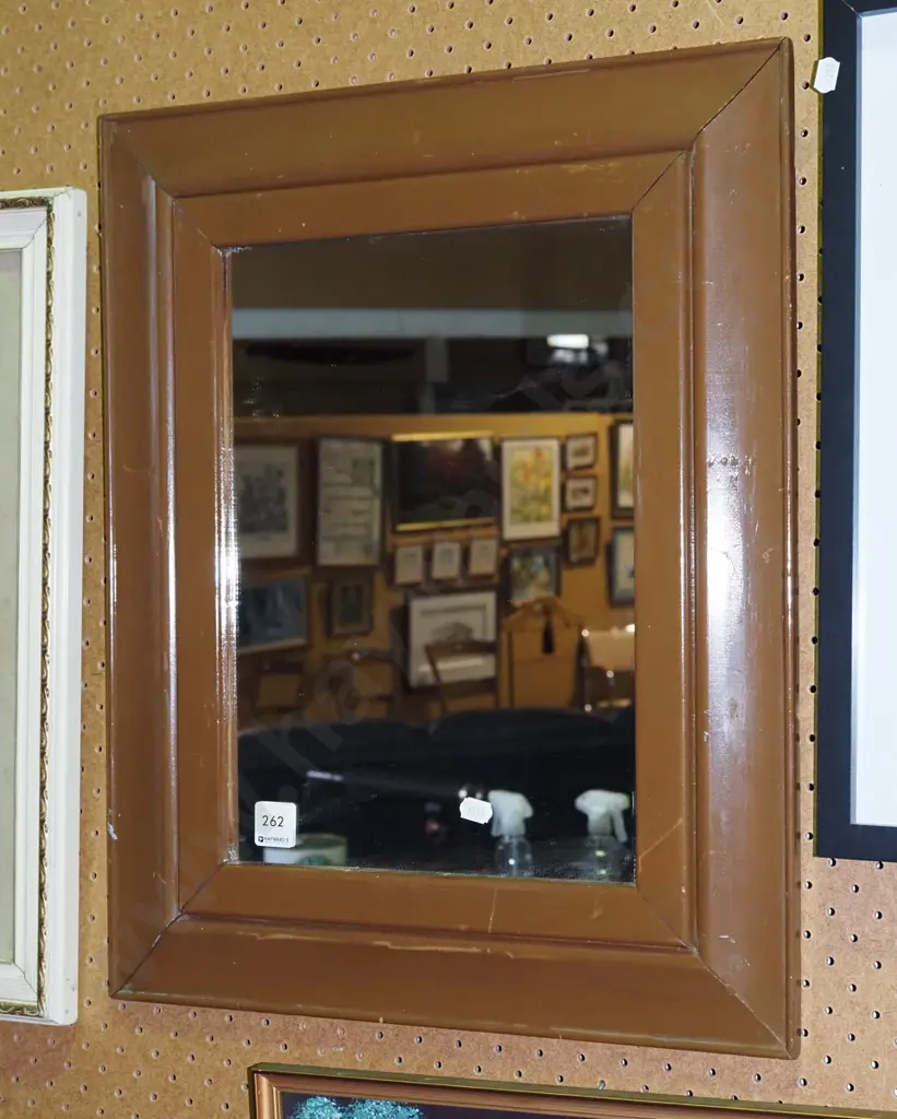 wooden framed wall mirror - crack to frame Image 1++
